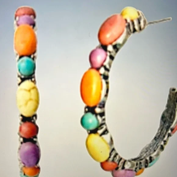 🍒5/$25🍒 Beautiful 💕🌺Marcellas Boutique
Stone Hoop Earrings ❤️ - Picture 1 of 3